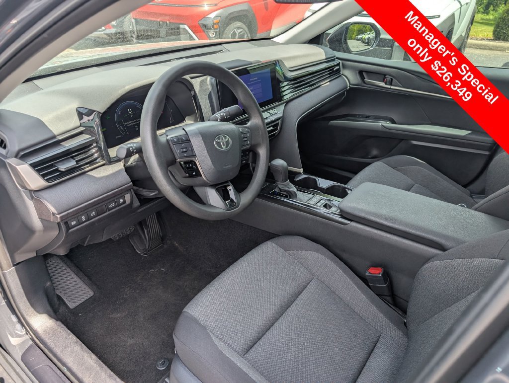 Used 2025 Toyota Camry LE AWD/4WD image 24