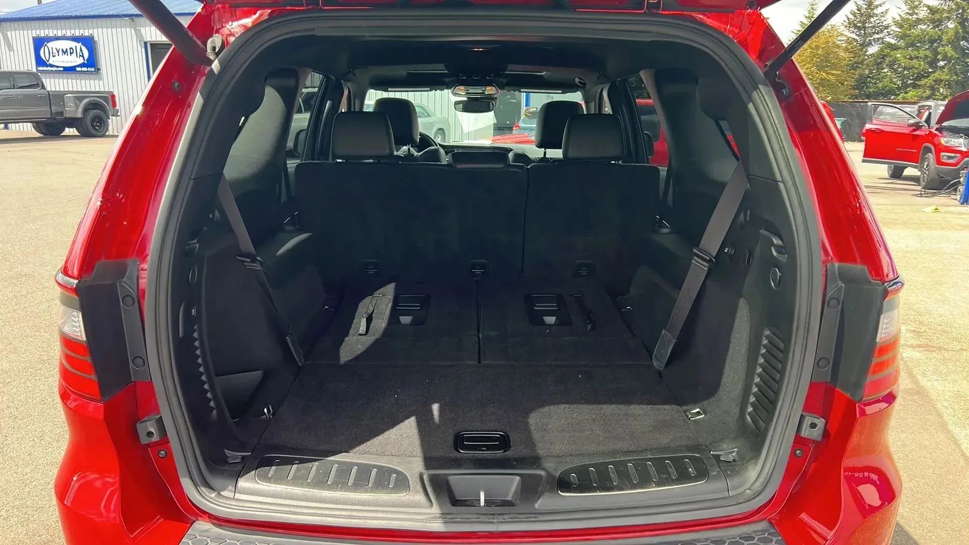 Used 2021 Dodge Durango R/T w/ Technology Group AWD/4WD image 11