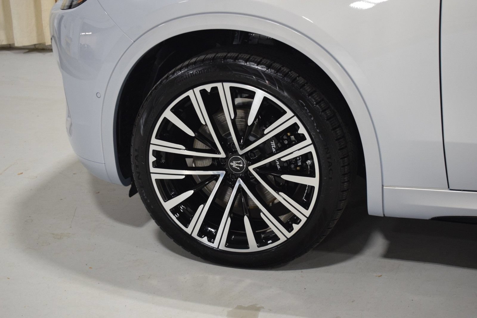 Used 2025 Maserati Grecale Modena AWD/4WD image 6