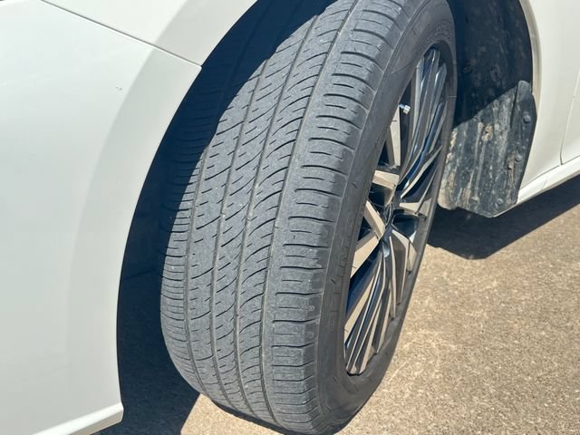 Used 2025 Nissan Altima 2.5 SV FWD image 18
