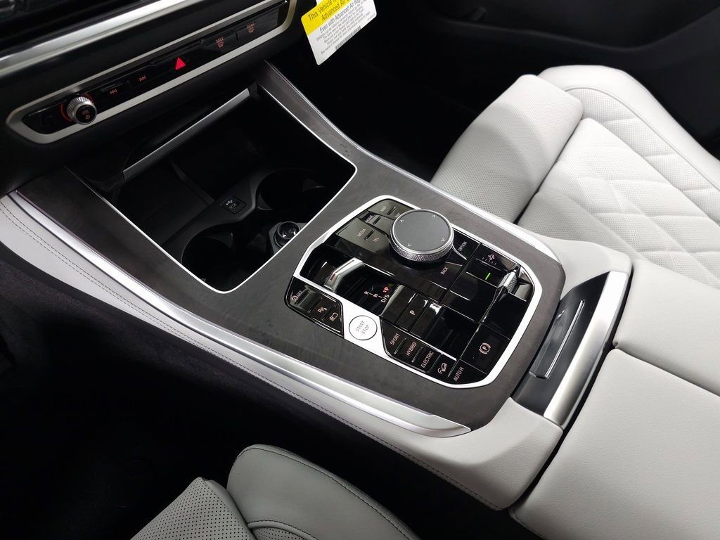 New 2026 BMW X5 xDrive50e AWD/4WD image 29
