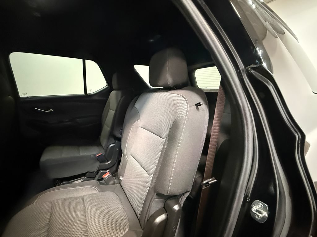 Used 2023 Chevrolet Traverse LT AWD/4WD image 48
