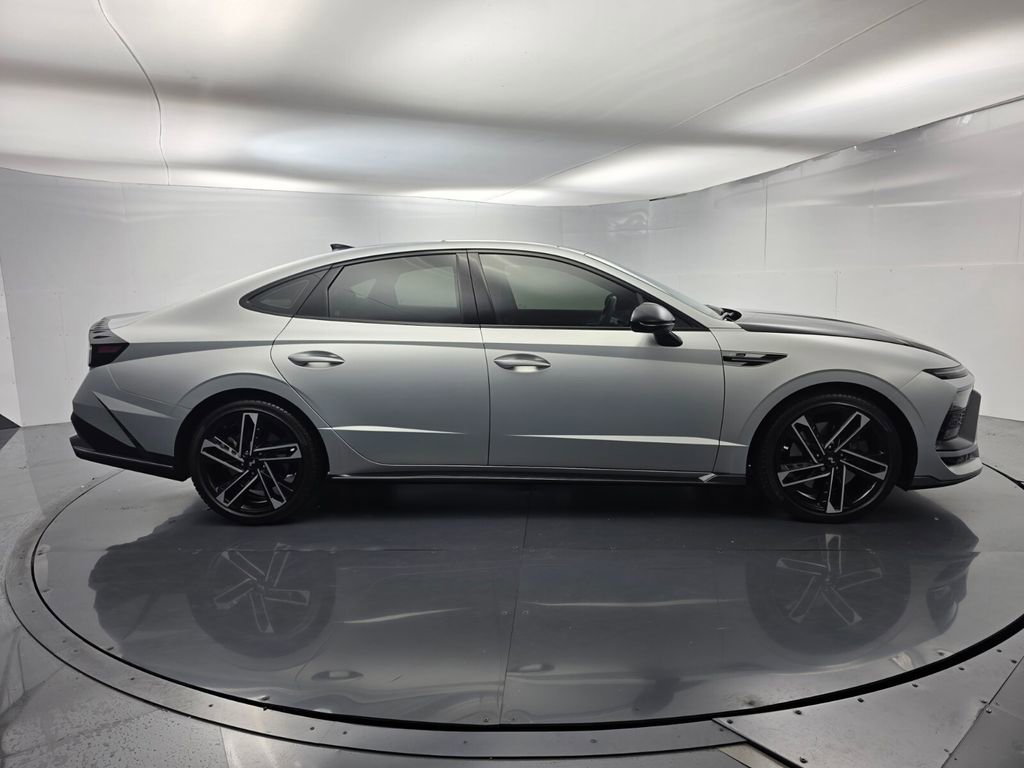 Used 2025 Hyundai Sonata N Line FWD image 3