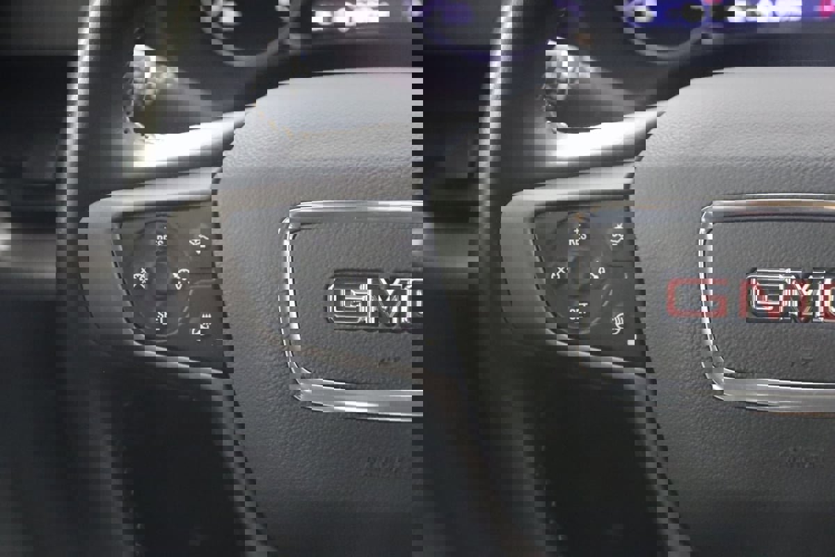 Used 2022 GMC Terrain AT4 w/ Infotainment Package II image 14