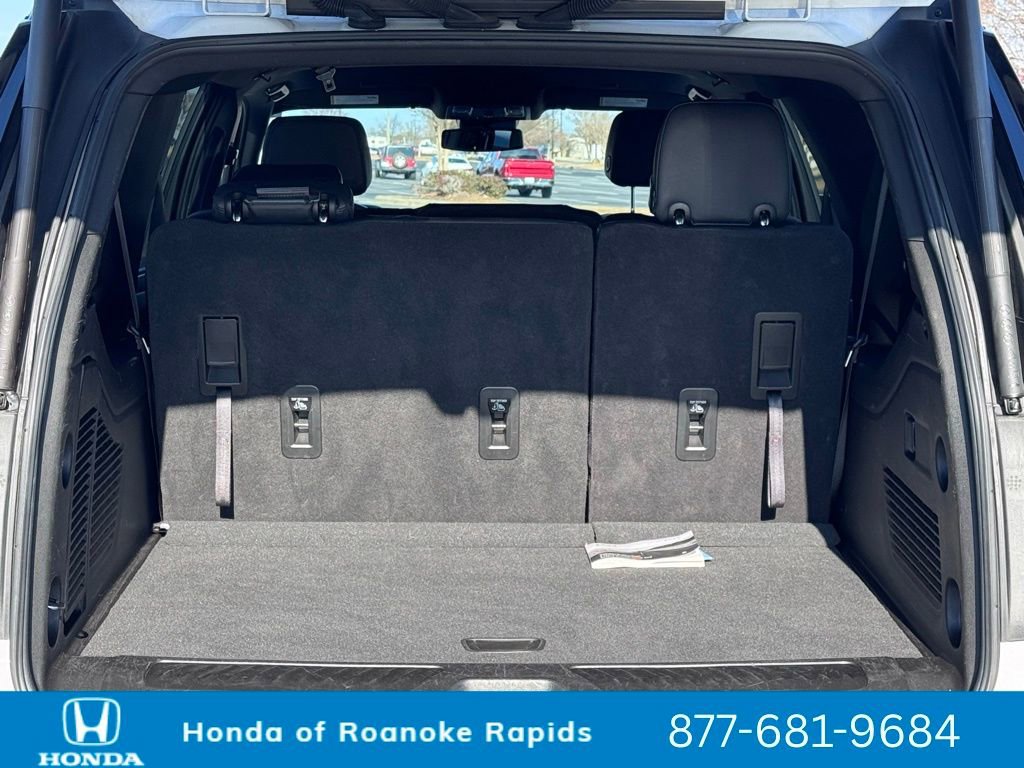 Used 2023 Chevrolet Suburban LT image 20