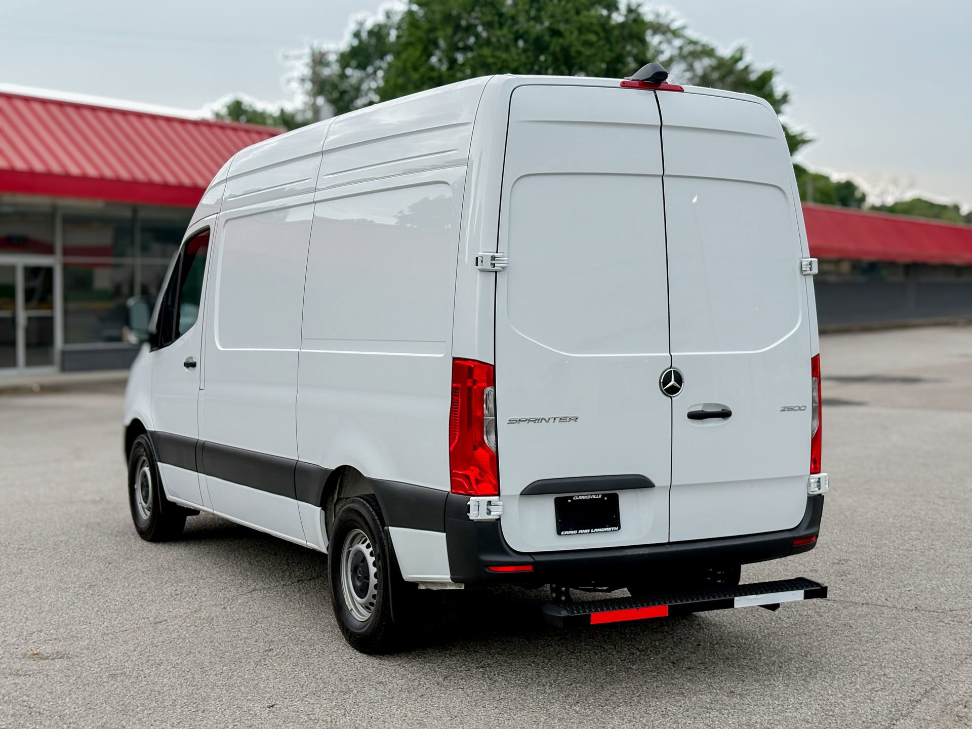 Used 2025 Mercedes-Benz Sprinter 2500 image 9