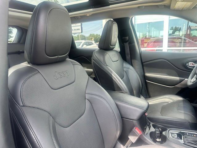 Used 2021 Jeep Cherokee Limited AWD/4WD image 18