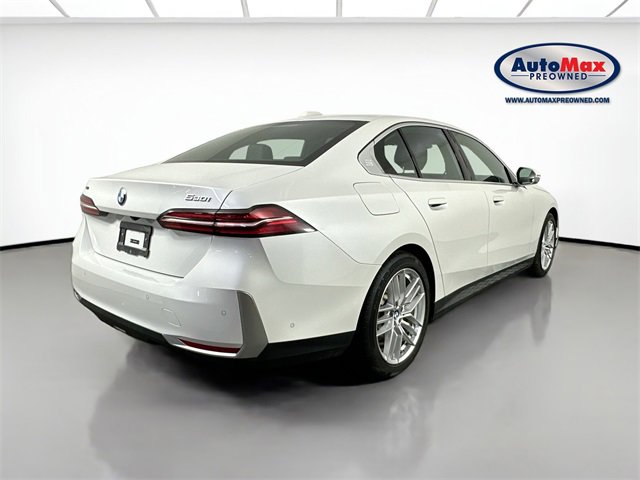 Used 2025 BMW 530i xDrive image 2