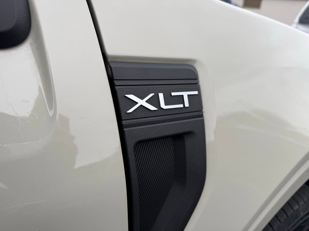 Certified 2024 Ford Maverick XLT w/ XLT Luxury Package image 12