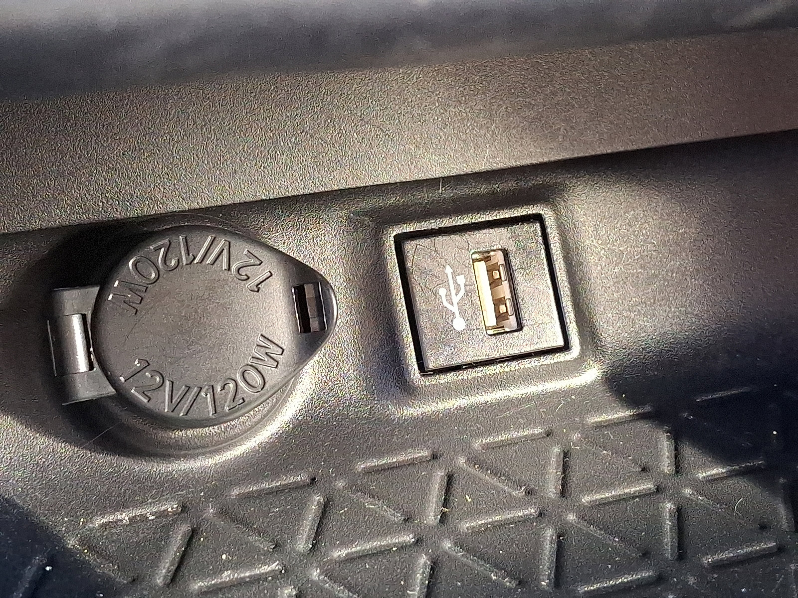 Certified 2024 Toyota RAV4 XLE w/ Convenience Package image 26