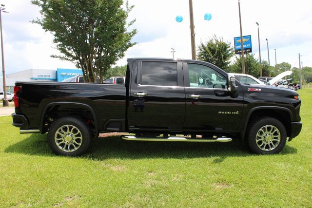 New 2025 Chevrolet Silverado 2500 LT w/ Z71 Chrome Sport Edition image 7