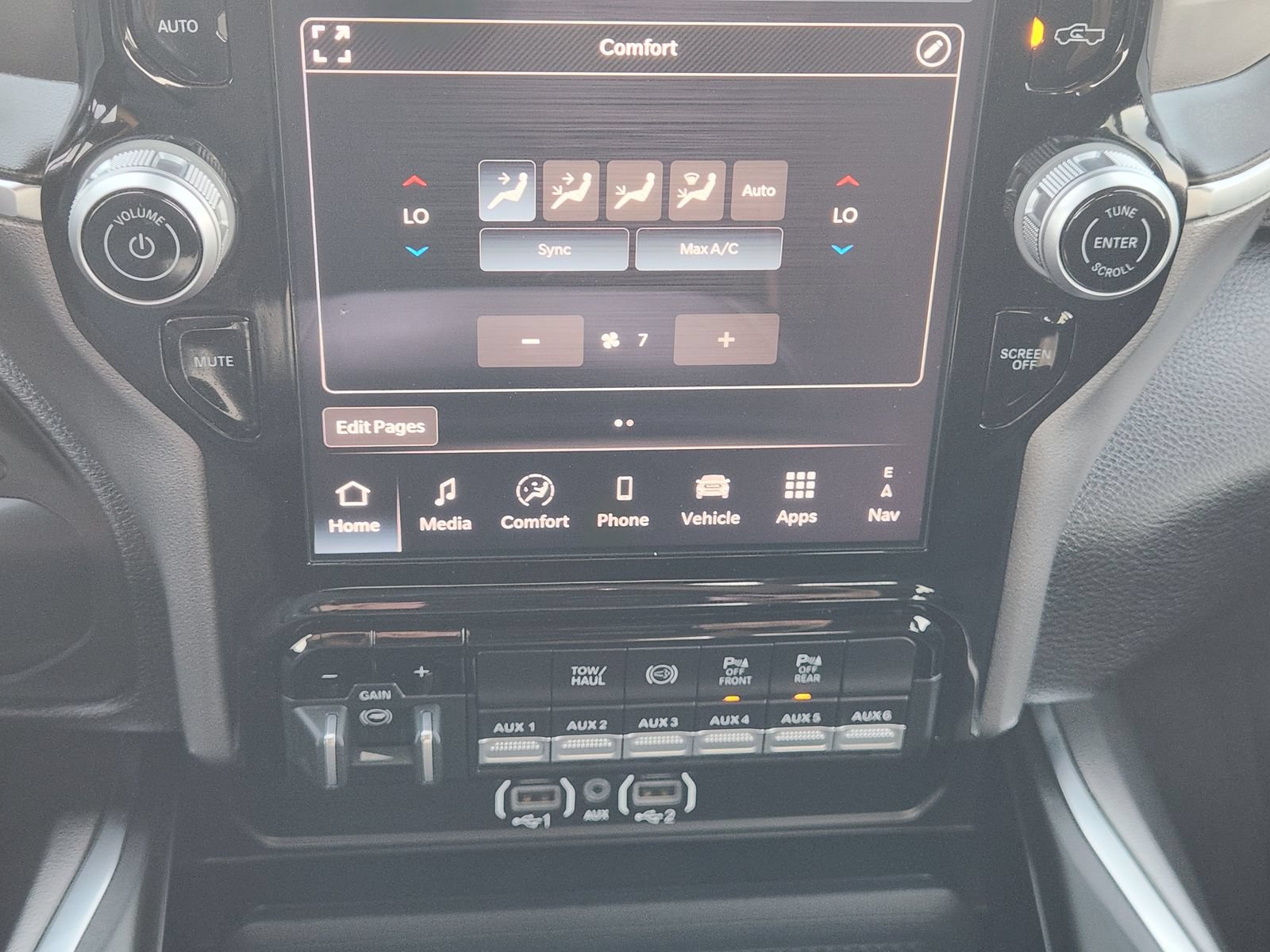 Used 2025 RAM 3500 Lone Star AWD/4WD image 19