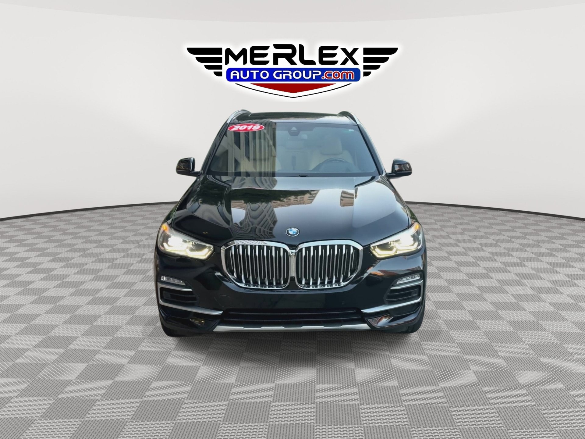Used 2019 BMW X5 xDrive40i w/ Premium Package 2 AWD/4WD image 3
