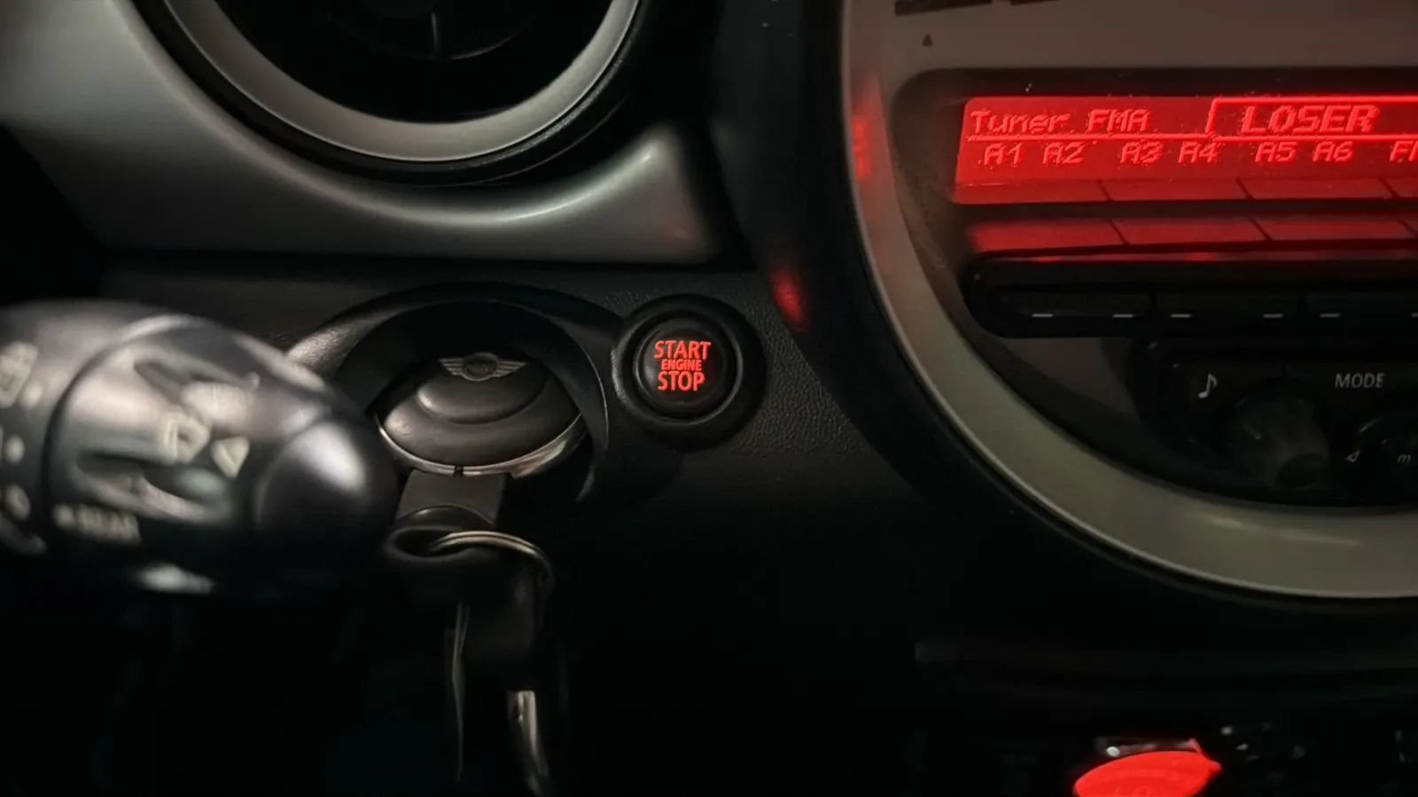 Used 2011 MINI Cooper Hardtop FWD image 15