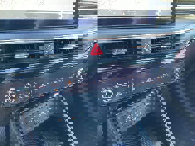 Used 2025 Kia K5 GT-Line w/ GT-Line Premium Package image 24