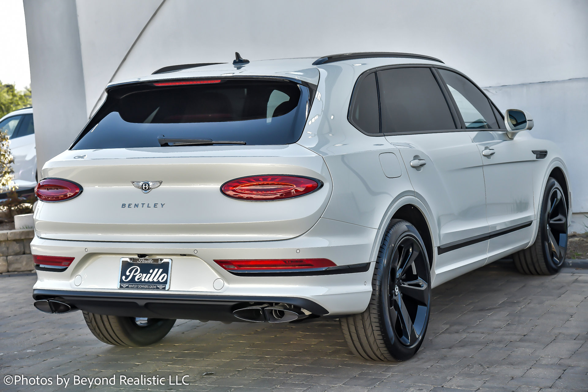 Used 2024 Bentley Bentayga Extended Wheelbase image 8