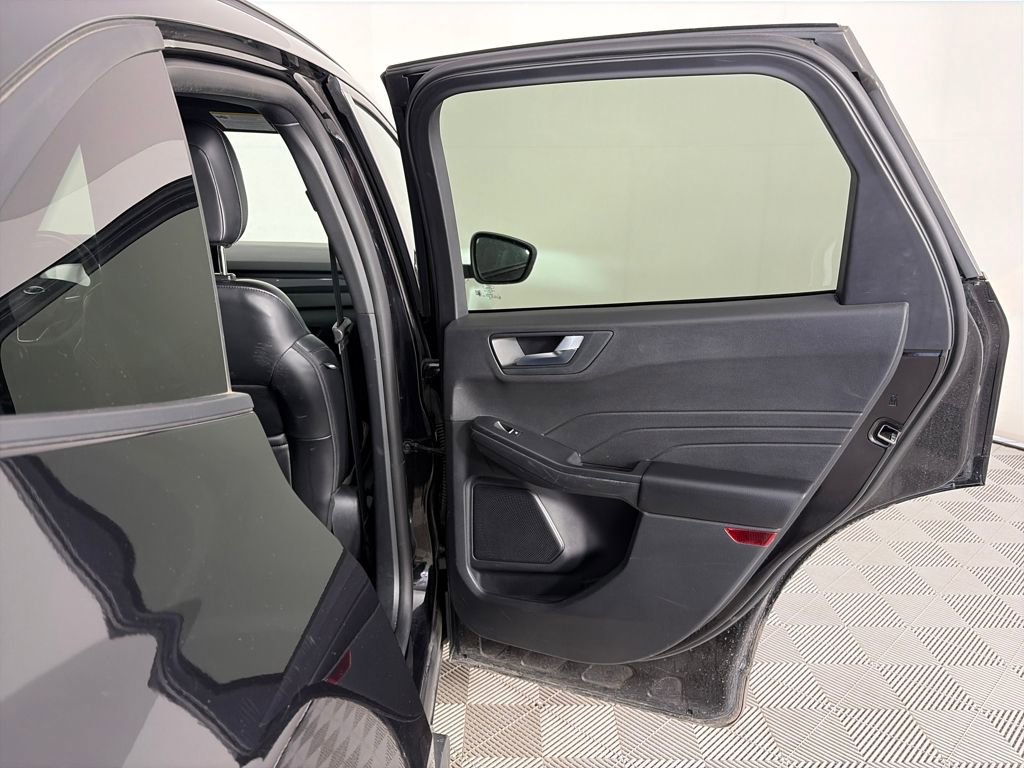 Used 2025 Ford Escape ST-Line Select image 28