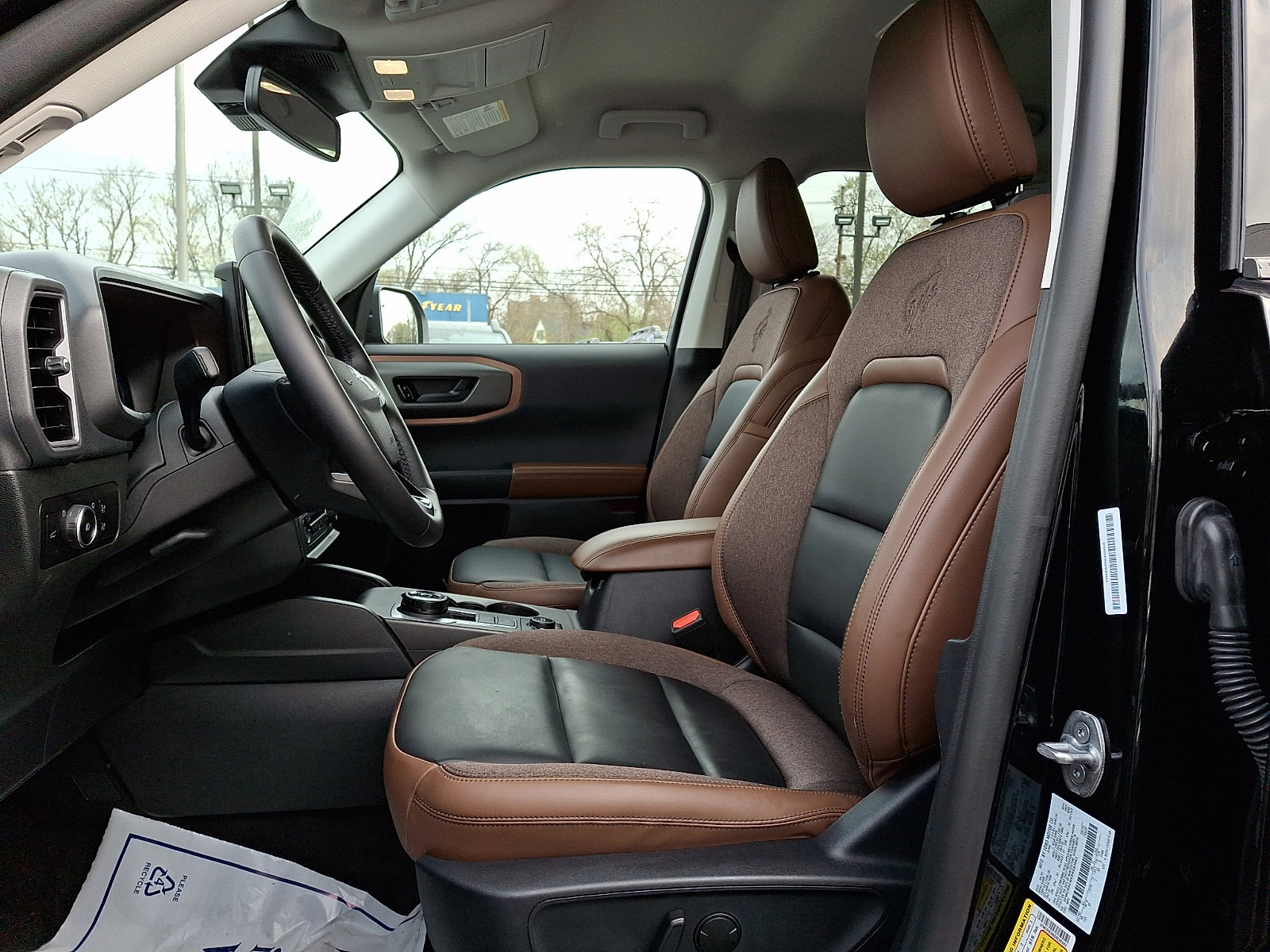 Used 2025 Ford Bronco Sport Outer Banks w/ Outer Banks Tech Package+ image 14
