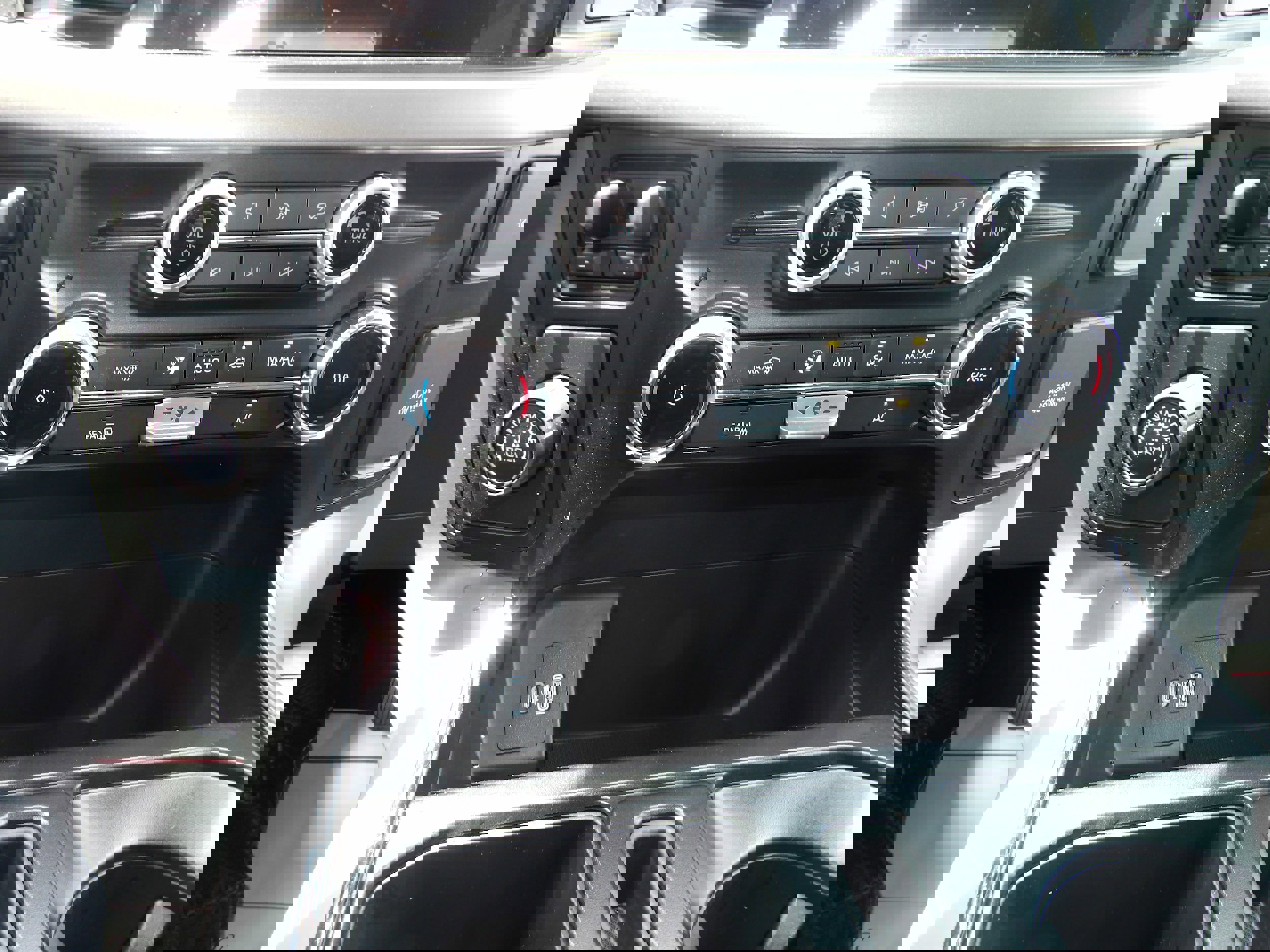 New 2024 Ford F150 XLT w/ Mobile Office Package image 16