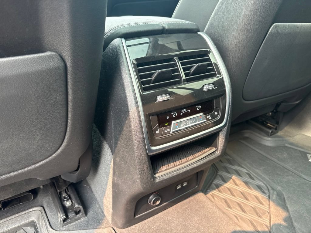 Used 2023 BMW X7 xDrive40i w/ Premium Package AWD/4WD image 20