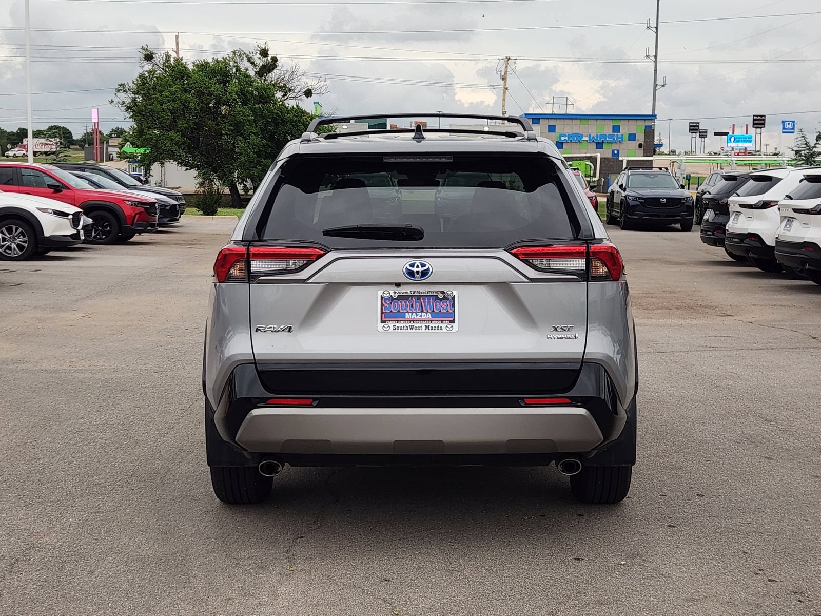 Used 2023 Toyota RAV4 XSE AWD/4WD image 8