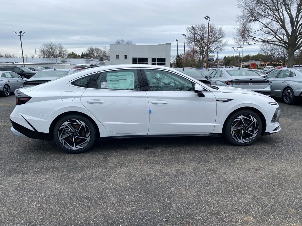 New 2026 Hyundai Sonata SEL AWD/4WD image 2