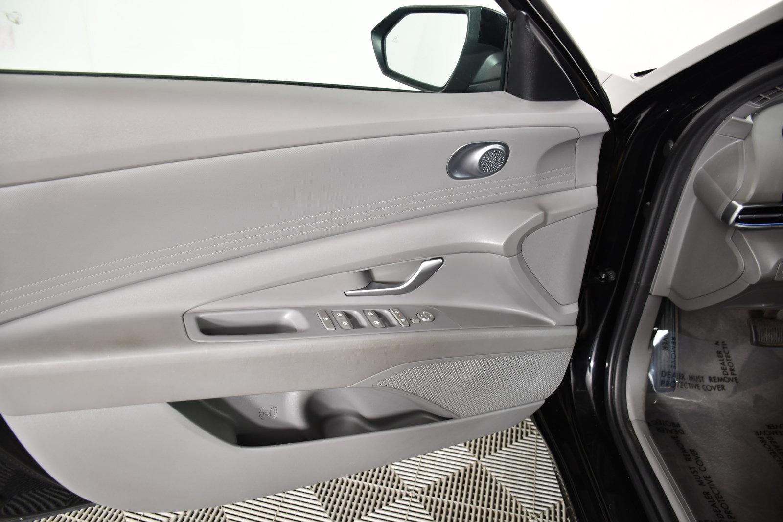 Used 2024 Hyundai Elantra SEL FWD image 37