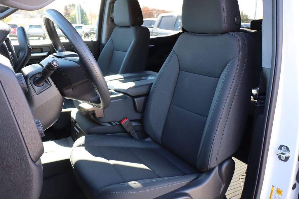 Used 2025 Chevrolet Silverado 1500 Custom Trail Boss w/ Turbomax Blackout Package image 12