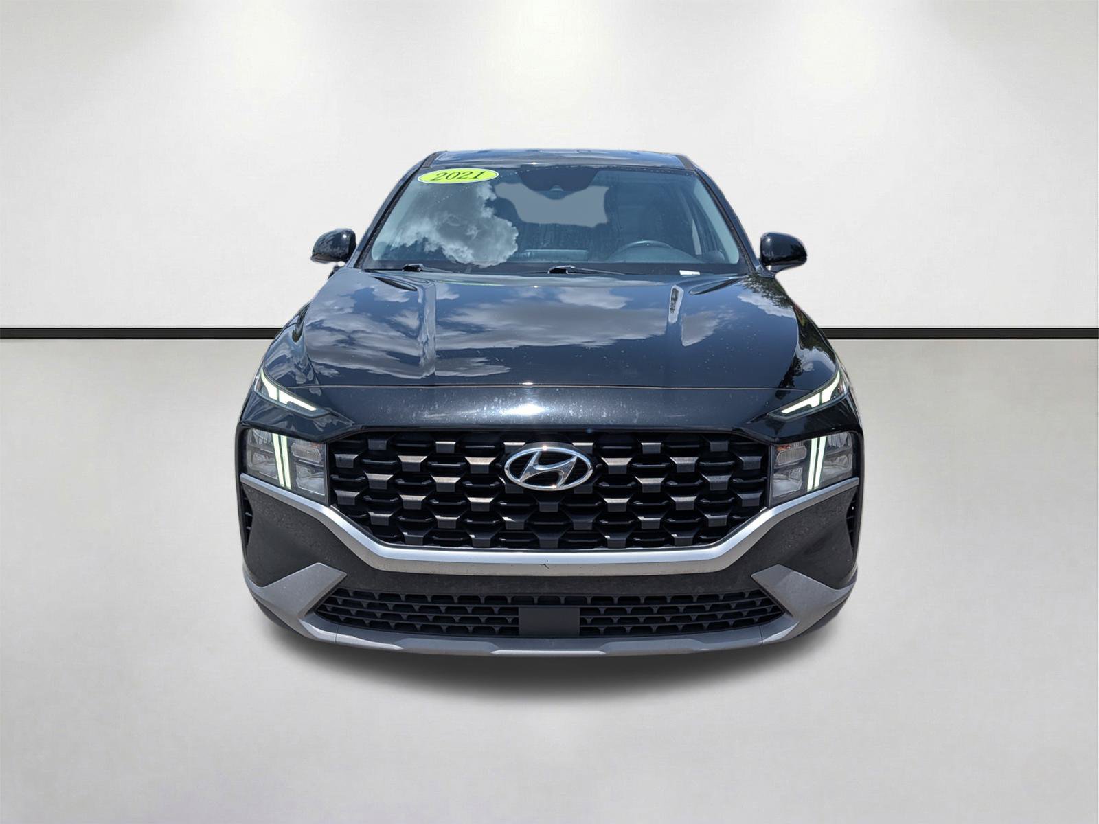 Used 2021 Hyundai Santa Fe SE FWD image 9