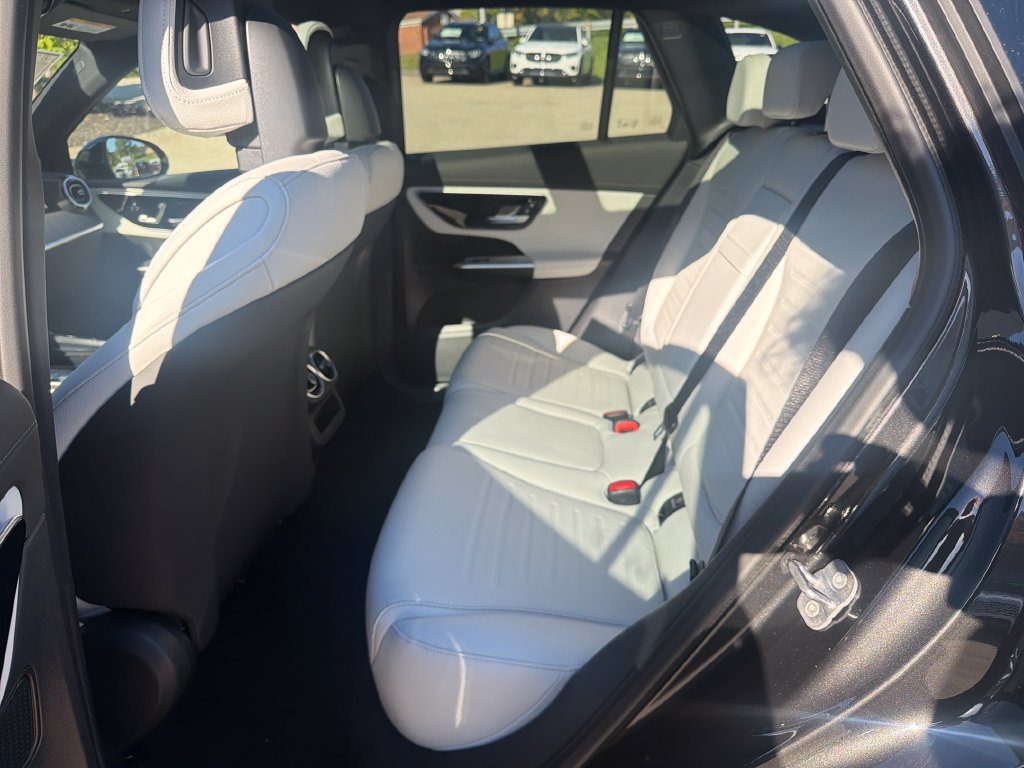 New 2027 Mercedes-Benz GLC 300 4MATIC image 29