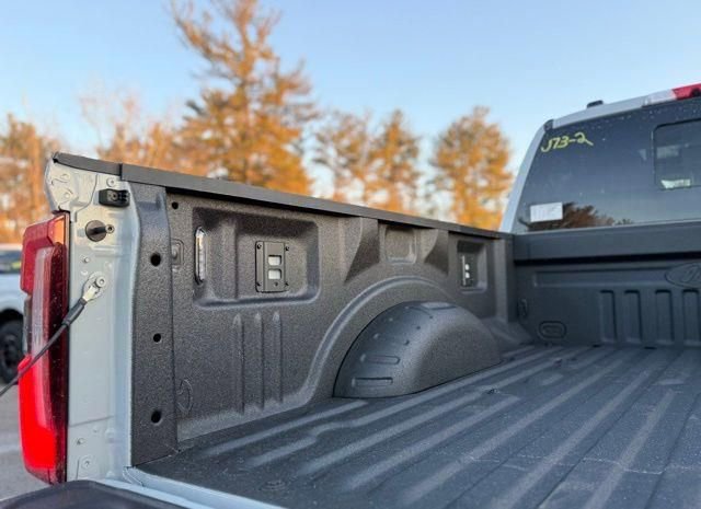 New 2026 Ford F250 Platinum w/ Tremor Off-Road Package image 7