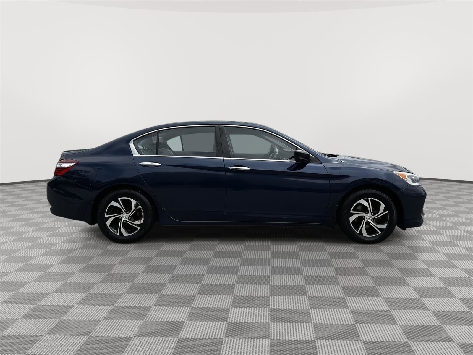 Certified 2017 Honda Accord LX image 4