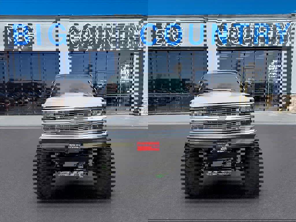 Used 1997 Chevrolet Silverado 1500 4x4 Extended Cab w/ Preferred Equipment Group 2 image 6