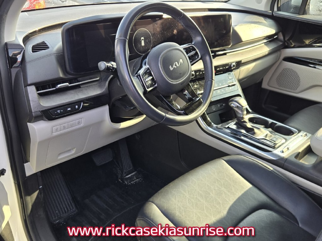 Used 2023 Kia Carnival SX FWD image 9