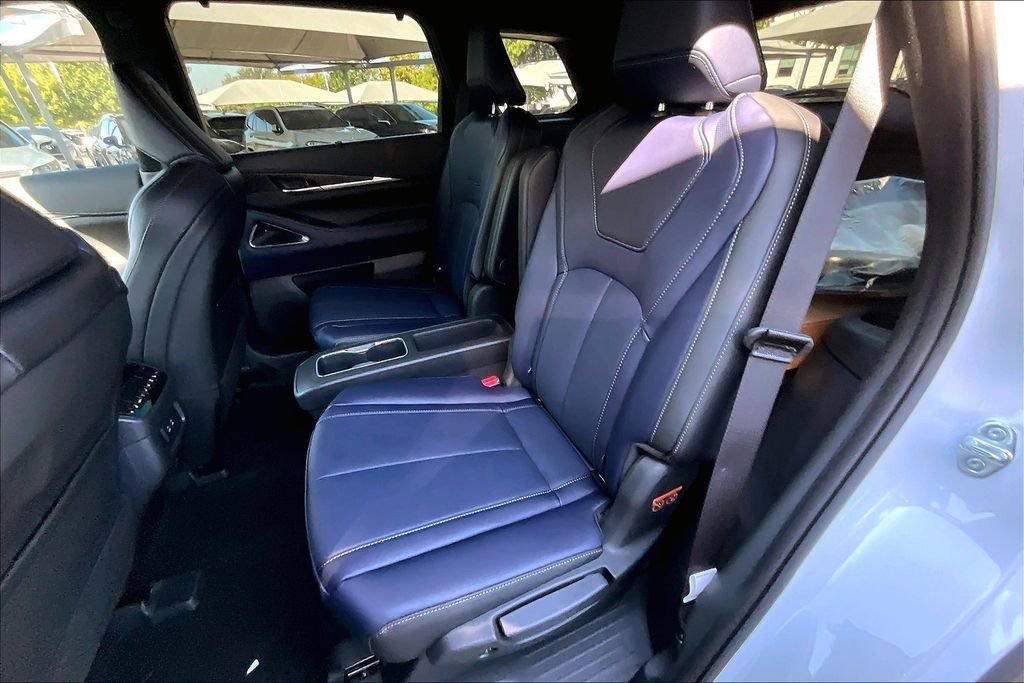 New 2026 INFINITI QX60 Sport image 15