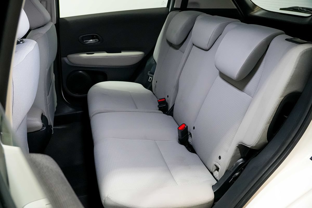 Used 2020 Honda HR-V LX image 14