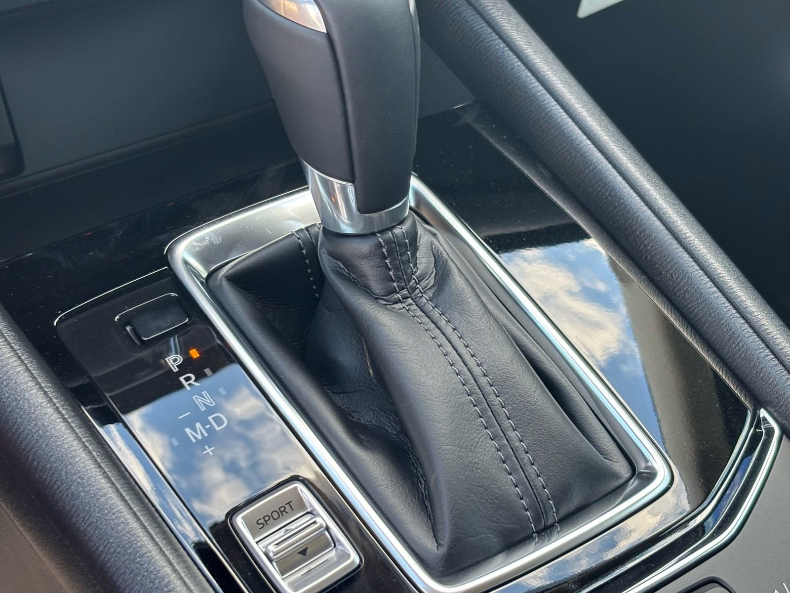 Used 2025 MAZDA CX-5 AWD 2.5 S w/ Preferred Package image 17