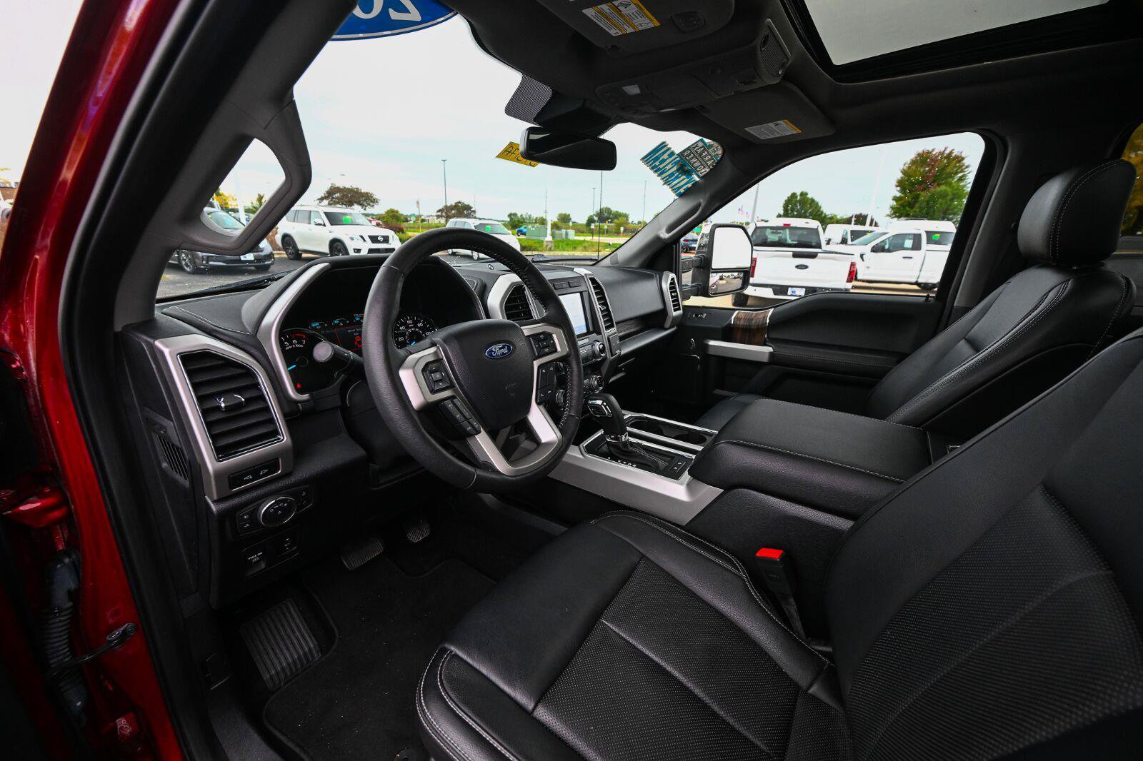 Certified 2019 Ford F150 Lariat w/ Equipment Group 502A Luxury AWD/4WD image 16