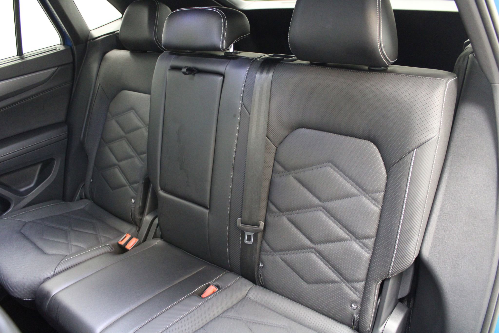 Used 2024 Volkswagen Atlas Cross Sport SE image 21