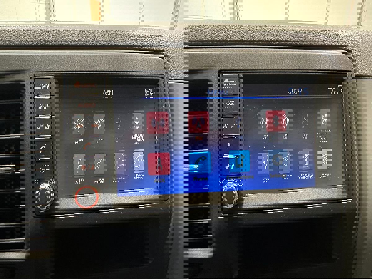 Used 2021 Nissan NV 2500 S image 28