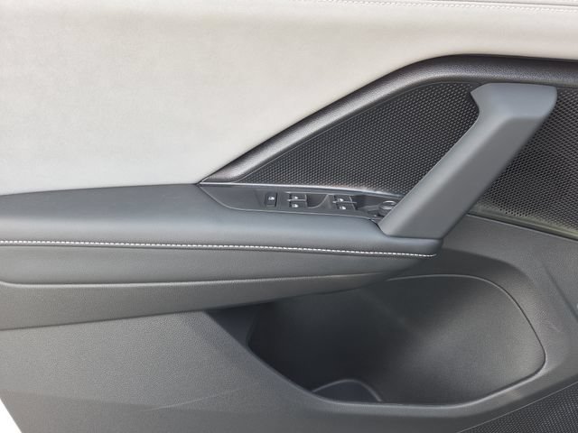 New 2026 Volkswagen Tiguan SE R-Line AWD/4WD image 15