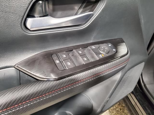 Used 2025 Nissan Kicks SR AWD/4WD image 14