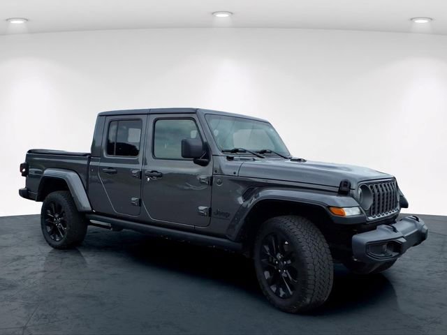 Used 2025 Jeep Gladiator Sport AWD/4WD image 5