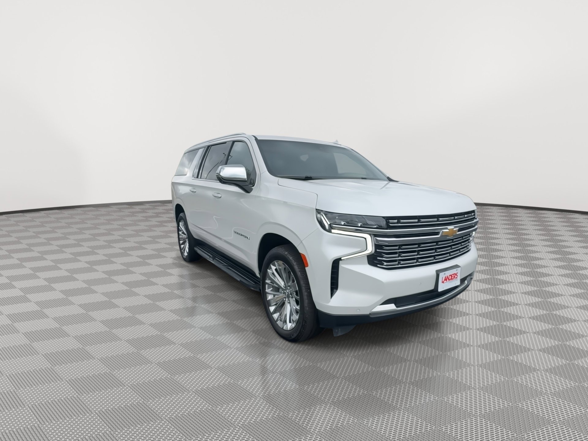 Used 2021 Chevrolet Suburban Premier image 3
