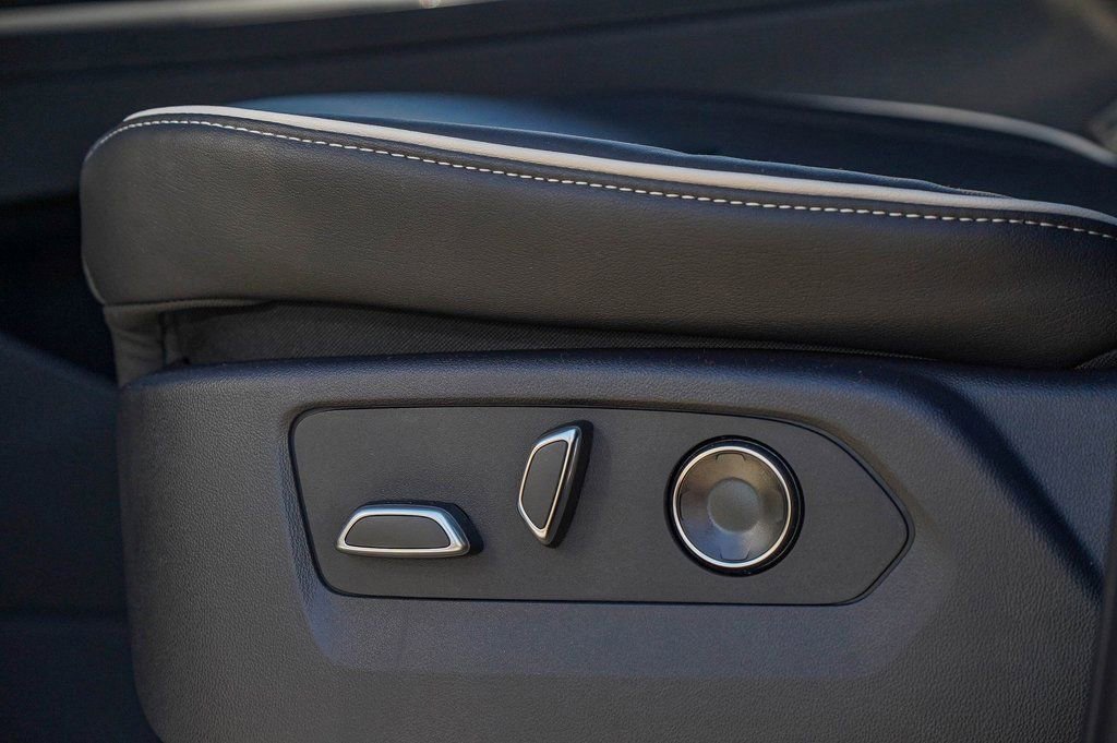 New 2025 Cadillac Escalade Sport w/ Touring Package AWD/4WD image 17