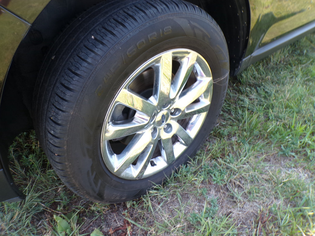 Used 2013 Ford Edge Limited AWD/4WD image 9