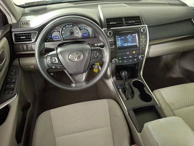 Used 2015 Toyota Camry LE FWD image 2
