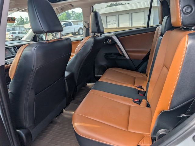 Used 2016 Toyota RAV4 Limited FWD image 14