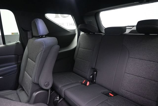 New 2027 Chevrolet Traverse LT w/ LPO, Floor Liner Package AWD/4WD image 9
