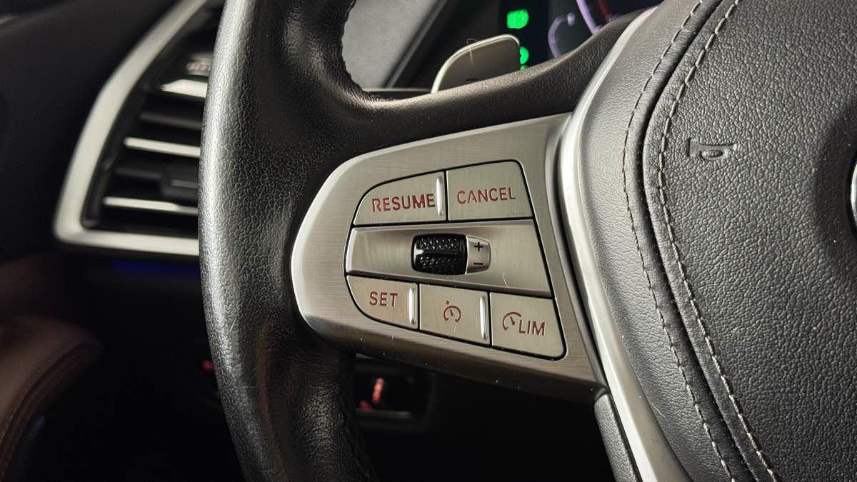 Used 2020 BMW X7 xDrive40i w/ Cold Weather Package AWD/4WD image 21
